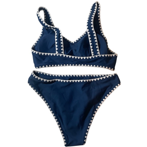 Cupshe Blue and White Crochet Trim Sporty Bikini Size M - Picture 4 of 6